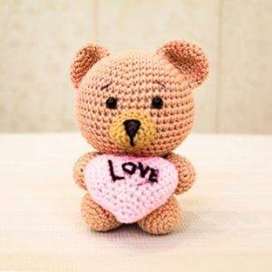 Love Bear Doll 300x300 - مادریا : دست سازه های زنان سرپرست خانوار